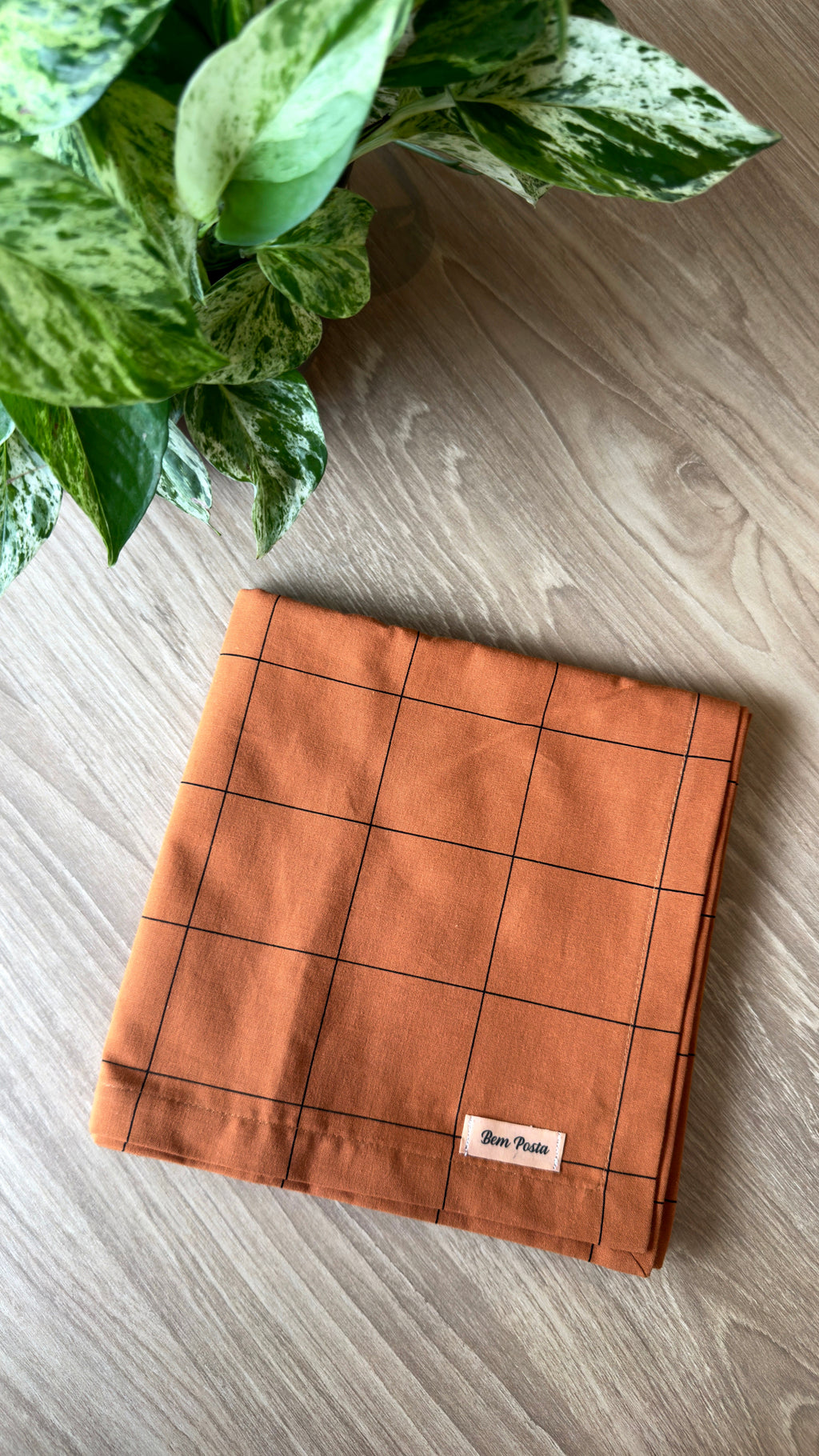 Toalha de Café 90x90 - Cor Terracota Grid